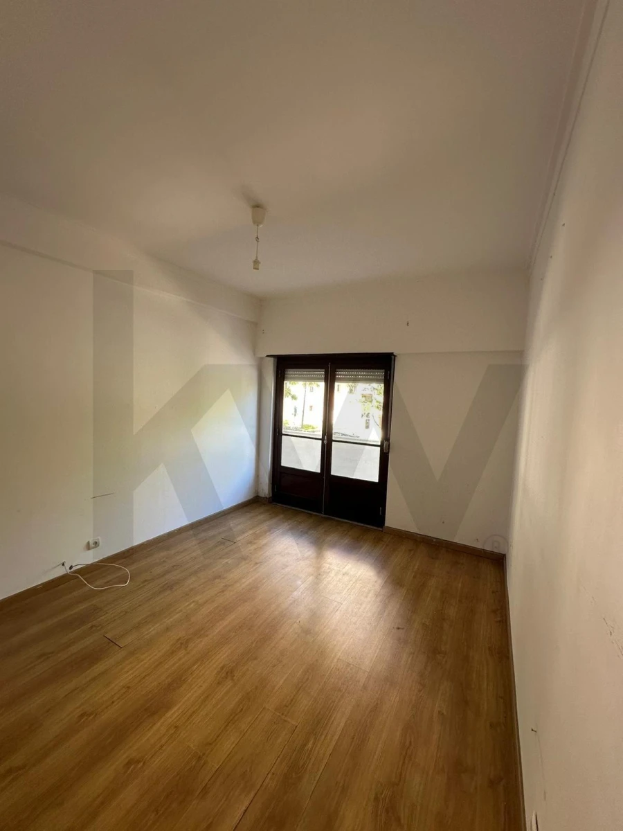 Apartamento T2 para Venda em Póvoa de Santa Iria e Forte da Casa Foto 5