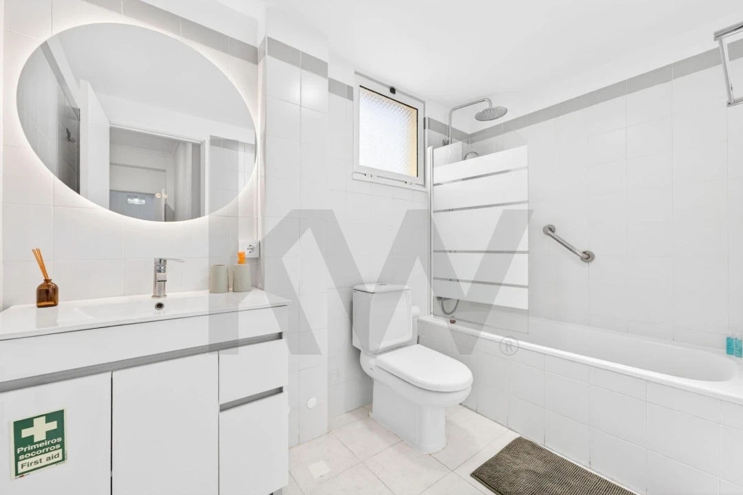 Apartamento T3 para Venda em Caniço Foto 24