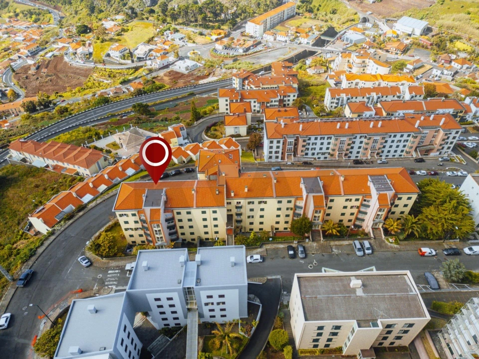 Apartamento T3 para Venda em Caniço Foto 33