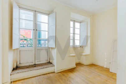Apartamento T2 para Venda em Santa Maria Maior