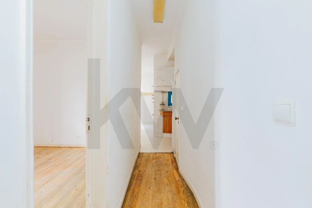 Apartamento T2 para Venda em Santa Maria Maior Foto 8