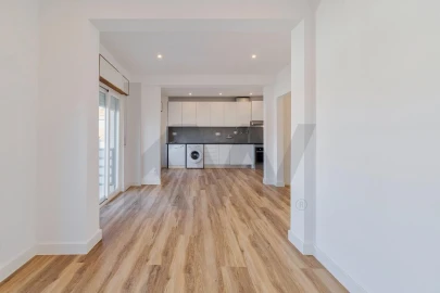 Apartamento T3 para Arrendamento em União das Freguesias de Setúbal
