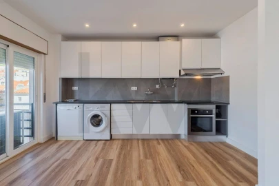 Apartamento T3 para Arrendamento em União das Freguesias de Setúbal