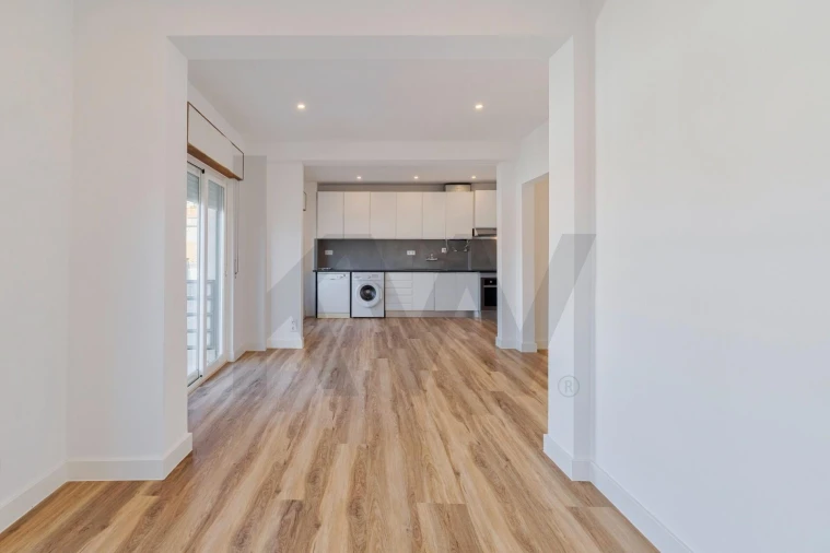 Apartamento T3 para Arrendamento em União das Freguesias de Setúbal Foto 4