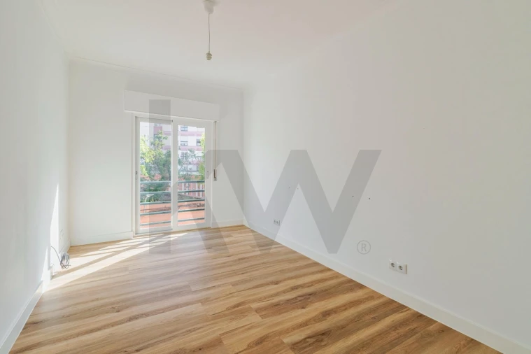 Apartamento T3 para Arrendamento em União das Freguesias de Setúbal Foto 15