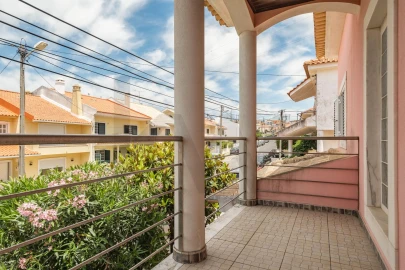 Moradia T4 para Venda em Porto Salvo