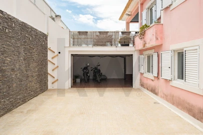 Moradia T4 para Venda em Porto Salvo