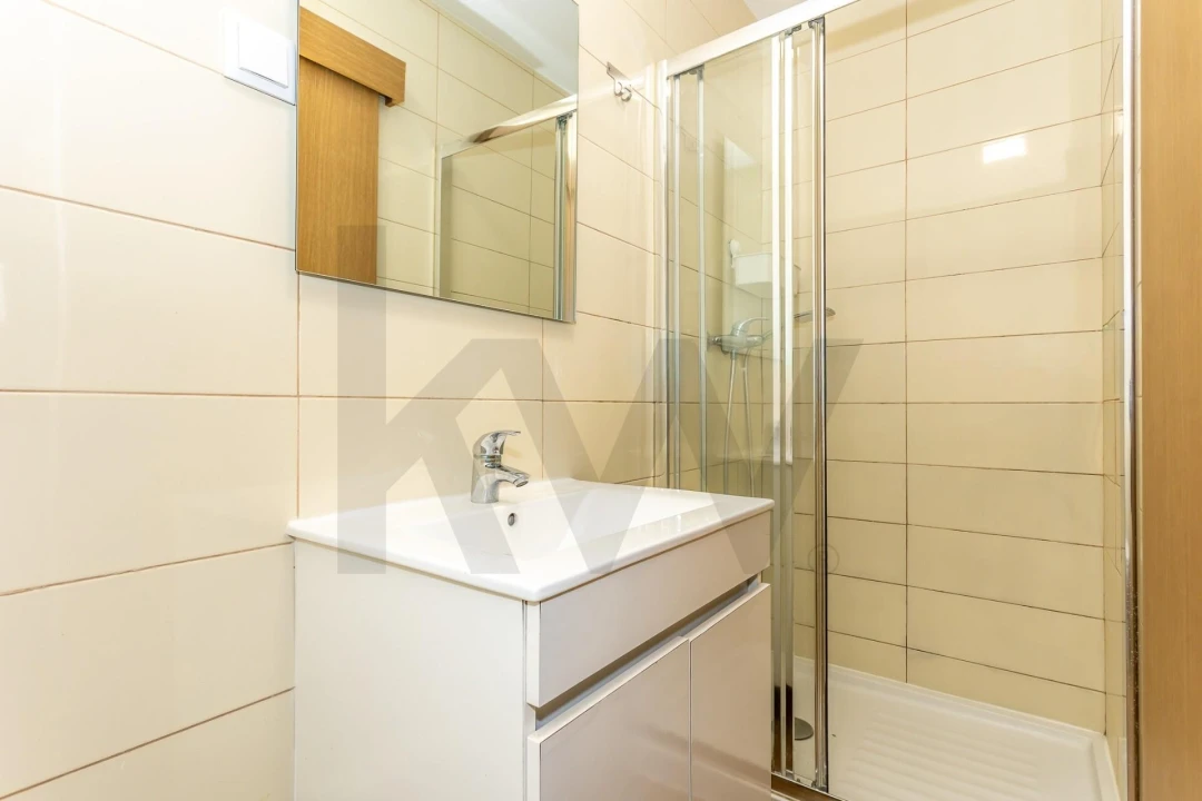 Apartamento T1 para Venda em Alcantara Foto 5