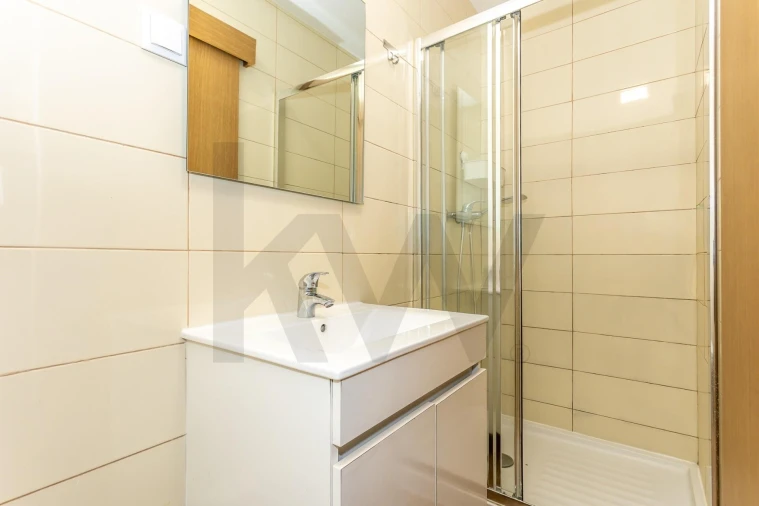 Apartamento T1 para Venda em Alcantara Foto 5