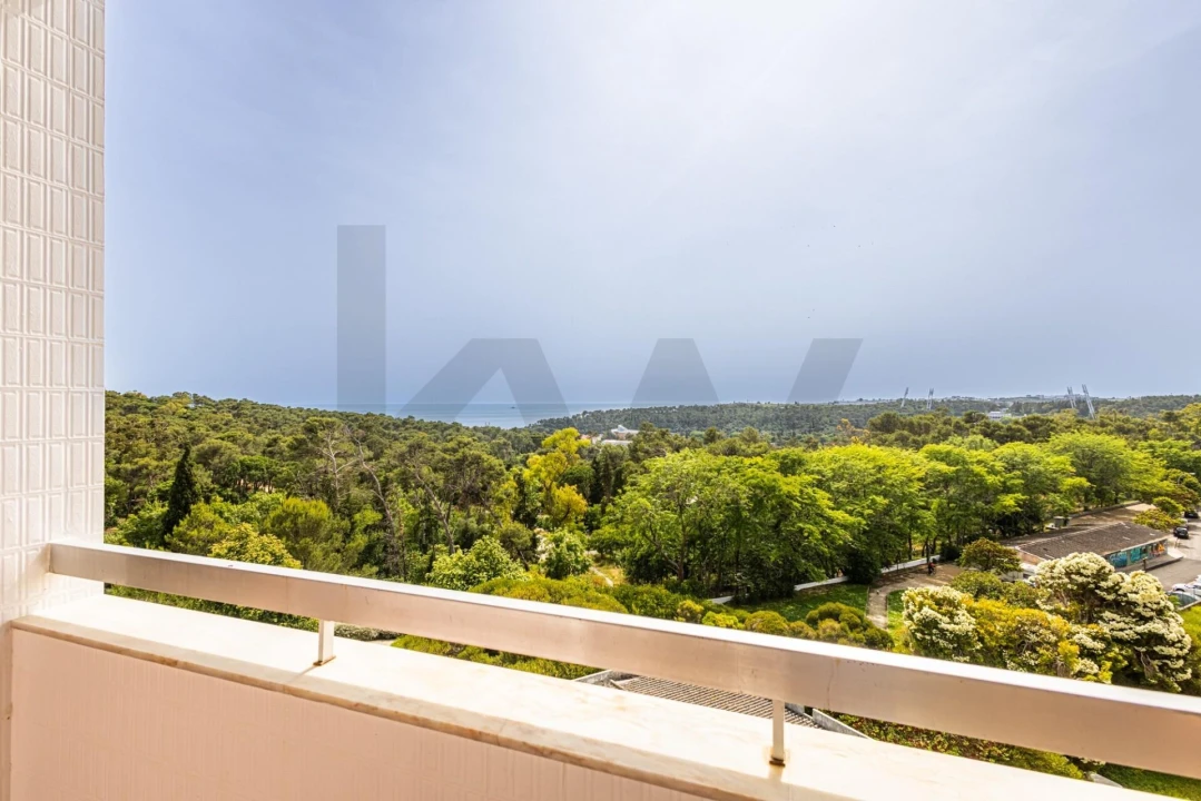 Apartamento T4 para Venda em Algés, Linda-A-Velha e Cruz Quebrada-Dafundo Foto 2