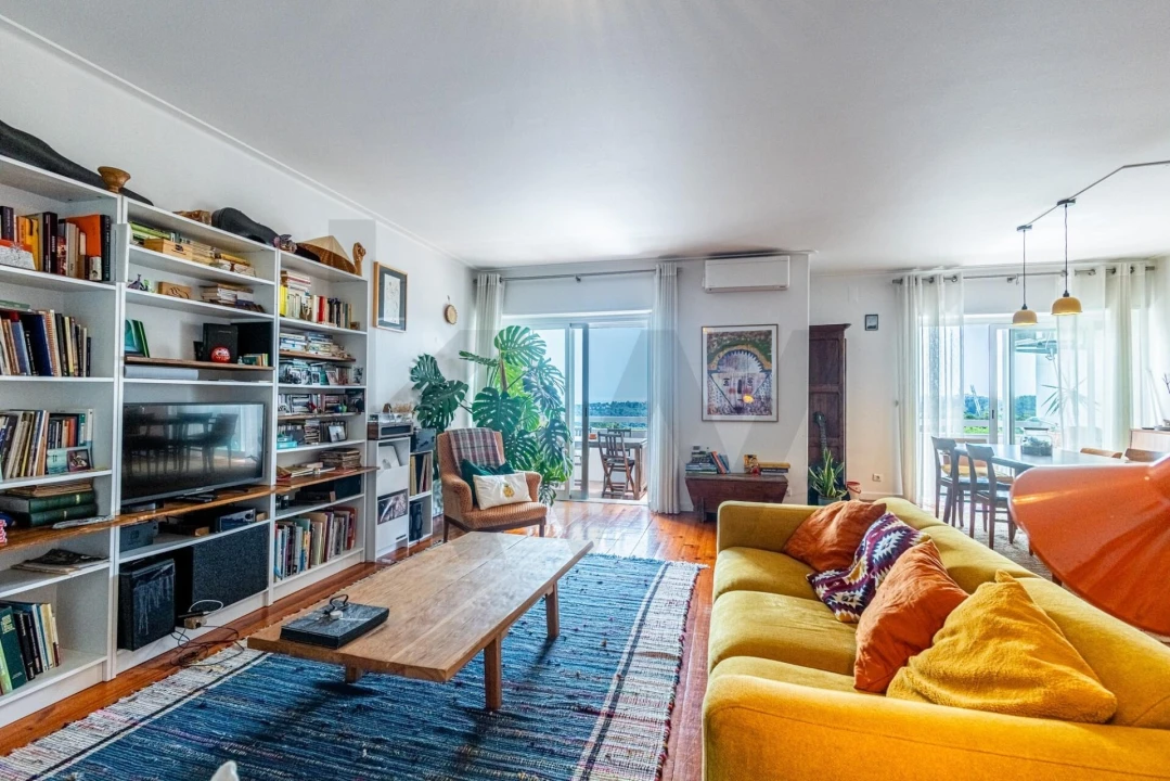 Apartamento T4 para Venda em Algés, Linda-A-Velha e Cruz Quebrada-Dafundo Foto 8