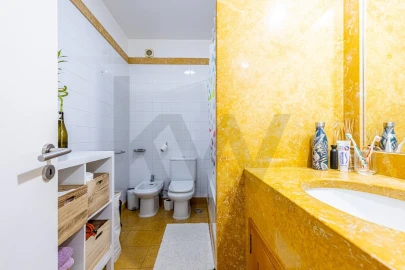 Apartamento T4 para Venda em Algés, Linda-A-Velha e Cruz Quebrada-Dafundo
