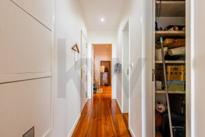 Apartamento T4 para Venda em Algés, Linda-A-Velha e Cruz Quebrada-Dafundo