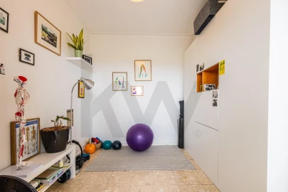 Apartamento T4 para Venda em Algés, Linda-A-Velha e Cruz Quebrada-Dafundo