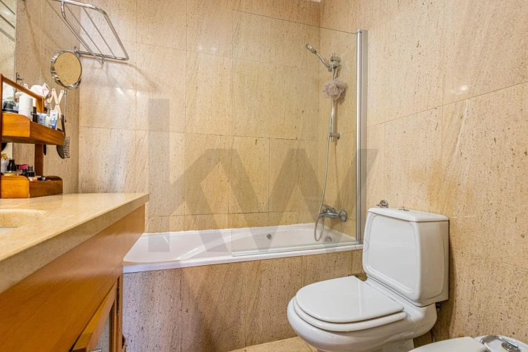 Apartamento T4 para Venda em Algés, Linda-A-Velha e Cruz Quebrada-Dafundo Foto 37