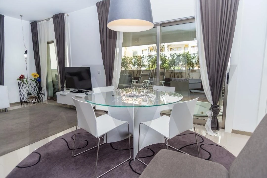 Apartamento T2 para Venda em Portimão Foto 4