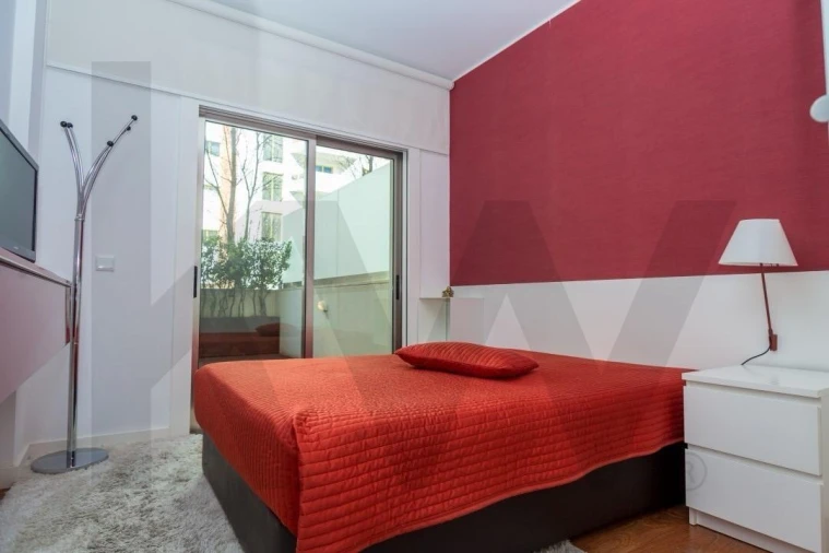 Apartamento T2 para Venda em Portimão Foto 13
