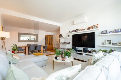 Apartamento T2 para Venda em Avenidas Novas