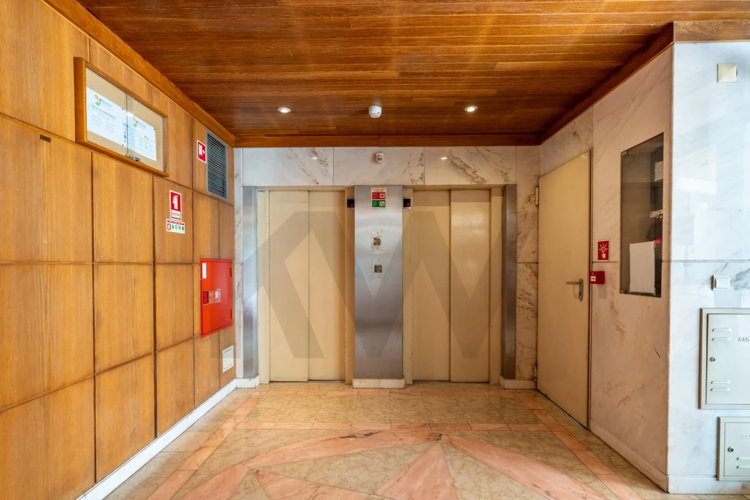 Apartamento T2 para Venda em Avenidas Novas Foto 31