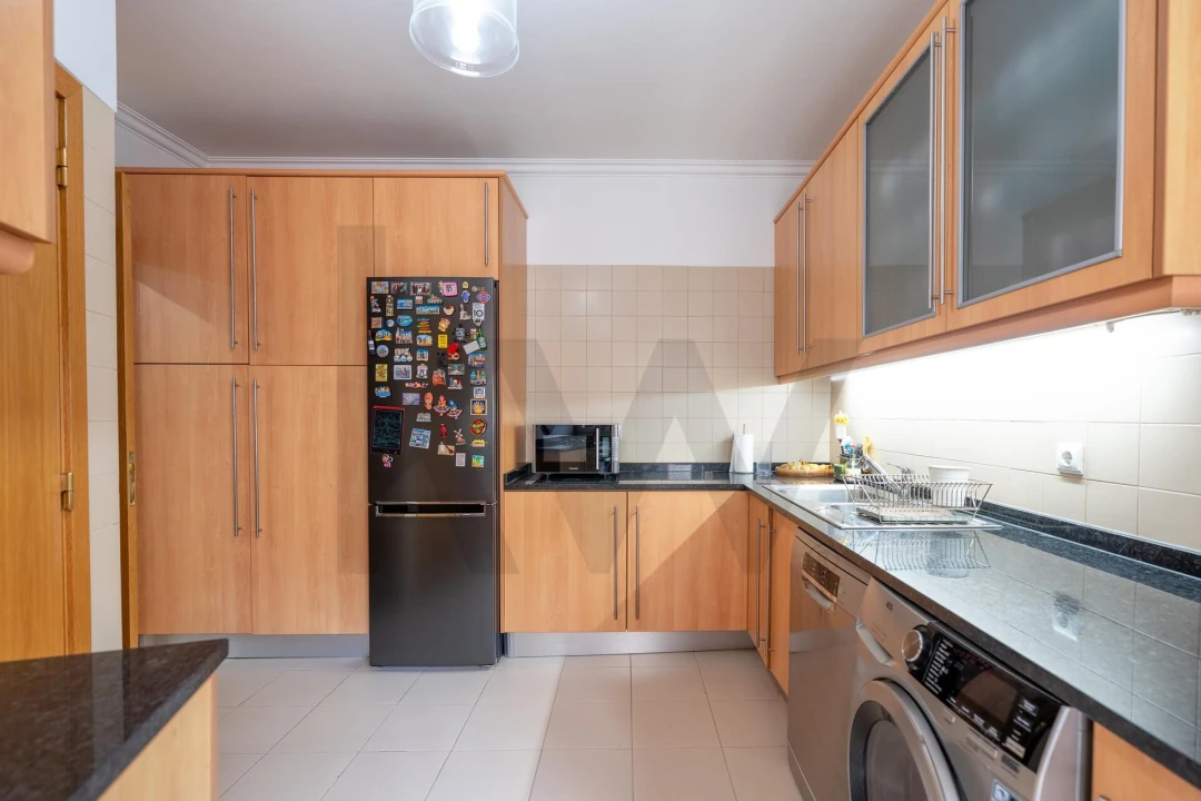 Apartamento T2 para Venda em Avenidas Novas Foto 13