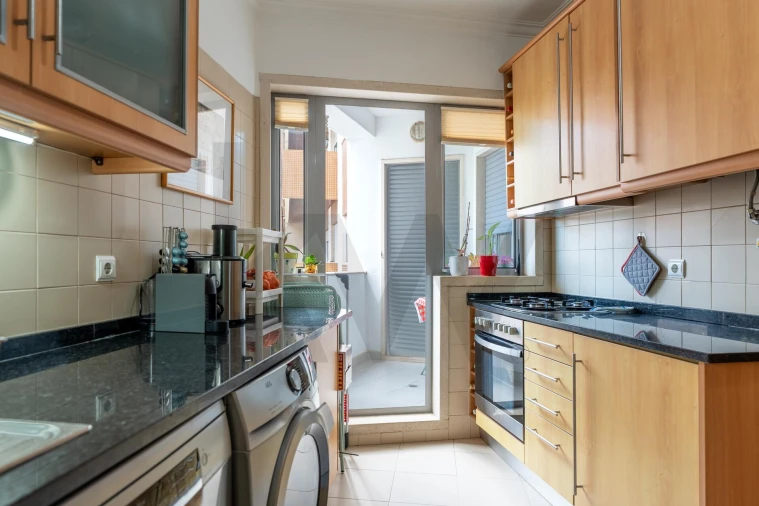 Apartamento T2 para Venda em Avenidas Novas Foto 11