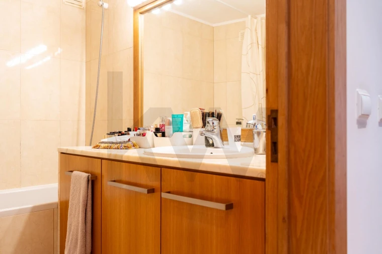 Apartamento T2 para Venda em Avenidas Novas Foto 19