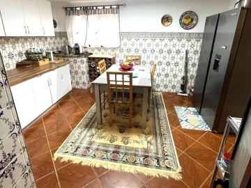 Moradia T4 para Venda em Cernache