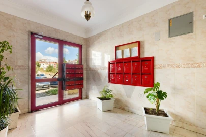 Apartamento para Venda em Póvoa de Santa Iria e Forte da Casa