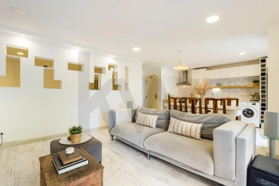 Apartamento para Venda em Póvoa de Santa Iria e Forte da Casa