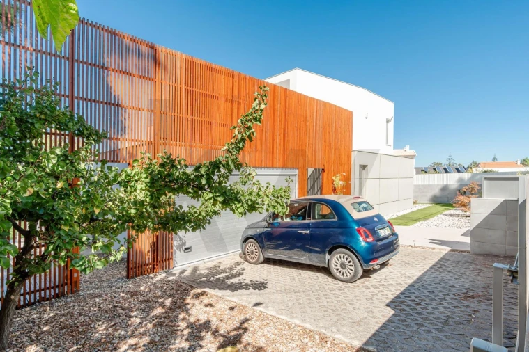 Moradia T4 para Venda em Charneca de Caparica e Sobreda Foto 21