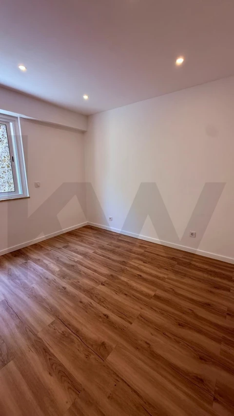 Apartamento T2 para Venda em Alfragide
