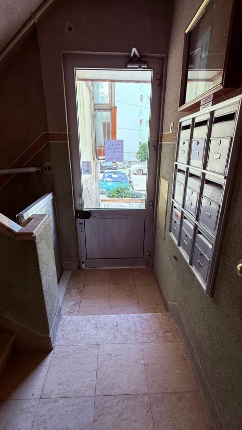 Apartamento T2 para Venda em Alfragide