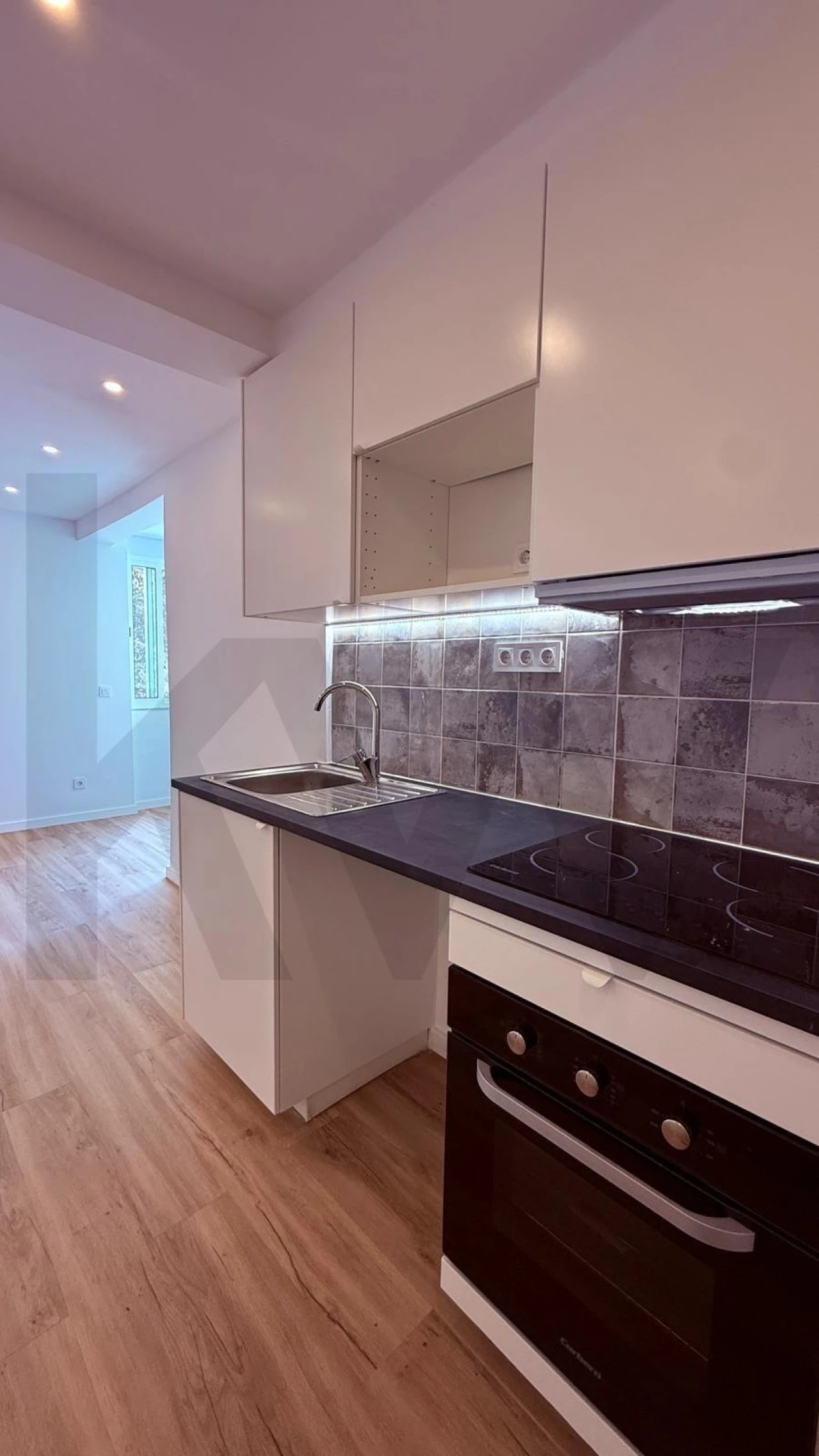 Apartamento T2 para Venda em Alfragide Foto 7