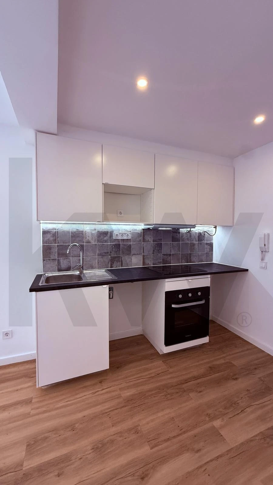 Apartamento T2 para Venda em Alfragide Foto 5
