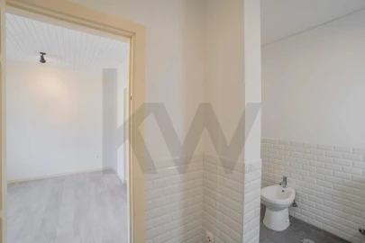 Apartamento T3 para Venda em Romeira e Várzea