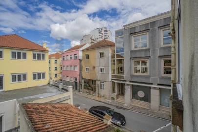 Apartamento T3 para Venda em Romeira e Várzea