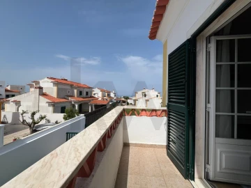 Moradia T3 para Venda em Carvoeira