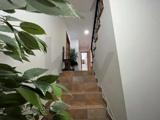 Moradia T3 para Venda em Carvoeira Foto 31