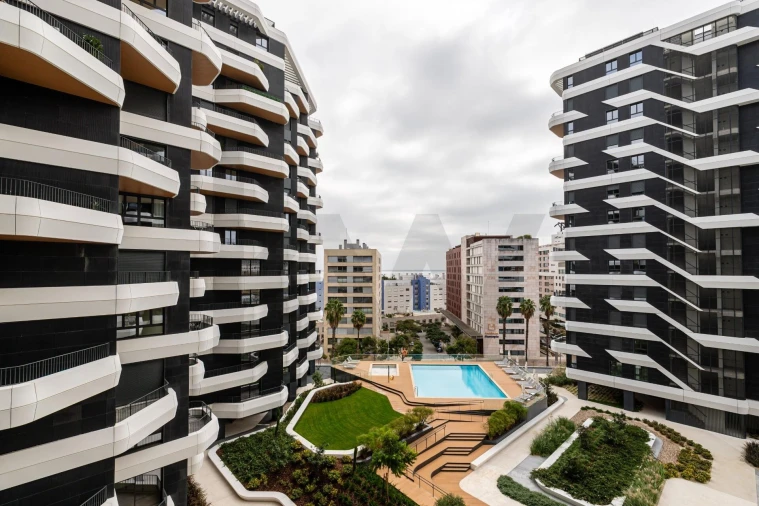 Apartamento T2 para Venda em Parque das Nações Foto 5