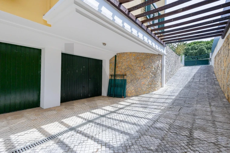 Moradia T5 para Venda em Seixal, Arrentela e Aldeia de Paio Pires Foto 36