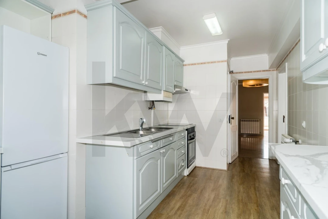 Apartamento T3 para Arrendamento em Arroios Foto 8