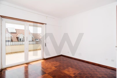 Apartamento T3 para Arrendamento em Arroios