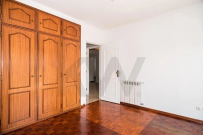 Apartamento T3 para Arrendamento em Arroios