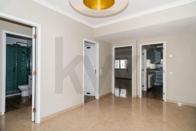 Apartamento T3 para Arrendamento em Arroios