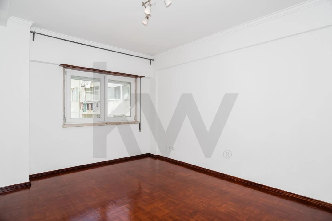 Apartamento T3 para Arrendamento em Arroios Foto 10