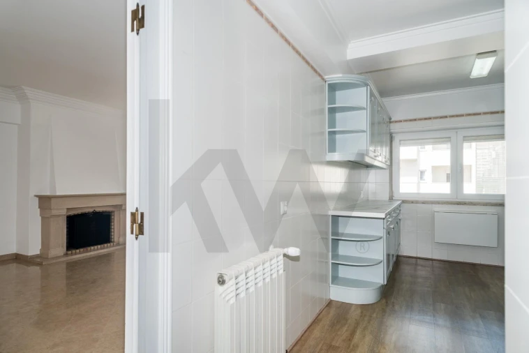 Apartamento T3 para Arrendamento em Arroios Foto 9