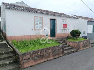 Moradia T3 para Venda em Algarvia