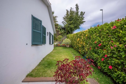 Moradia T5 para Venda em Caniço