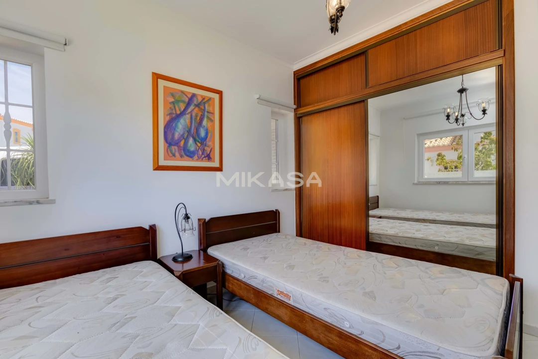 Moradia T4 para Venda em Montenegro Foto 14
