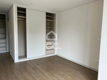 Apartamento T3 para Venda em Cedofeita, Santo Ildefonso, Sé, Miragaia, São Nicolau e Vitória